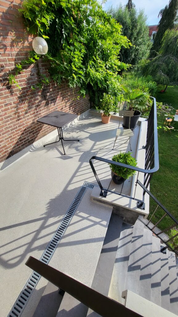 Naadloos en waterdicht terras