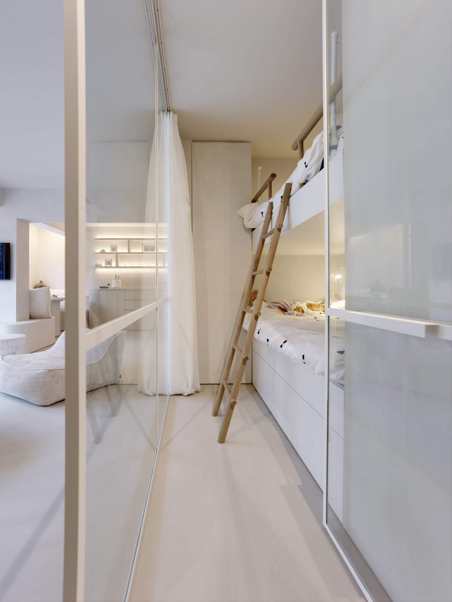 Gietvloeren ervaren in de modelwoning in Knokke